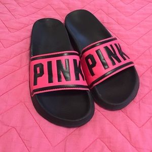 🎉FLASH SALE🎉 PINK slides/sandals! Gently worn!