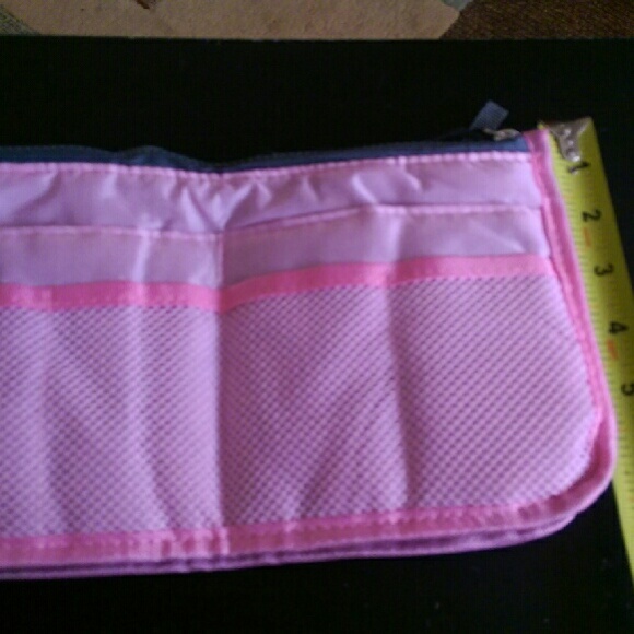 Makeup bag - Picture 4 of 4