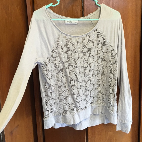 Gray lace front longsleeved T-shirt