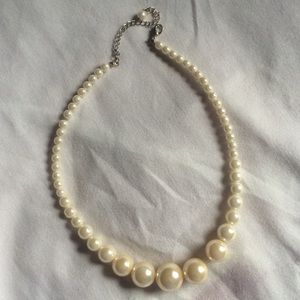 Off-white Pearl Necklace