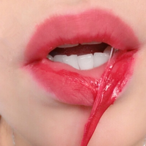 Lip tattoo! 💋💄