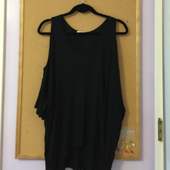 Black tee with shoulder cutouts