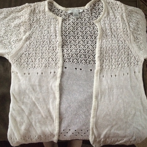 Sweater - Picture 4 of 4