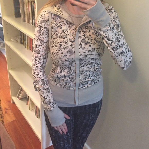 Patterned Lululemon hoodie, size 4
