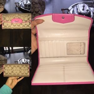 Authenticate coach wallet