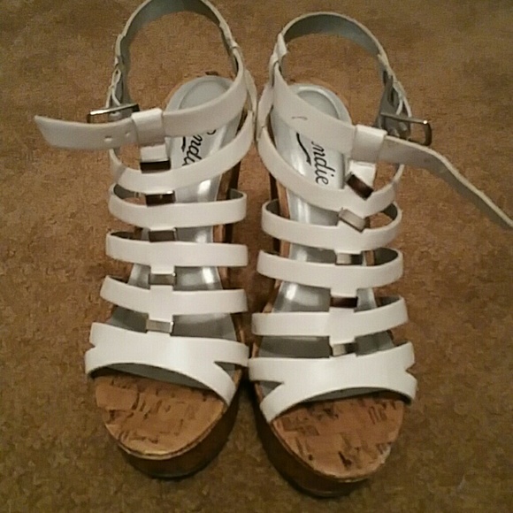 White wedges