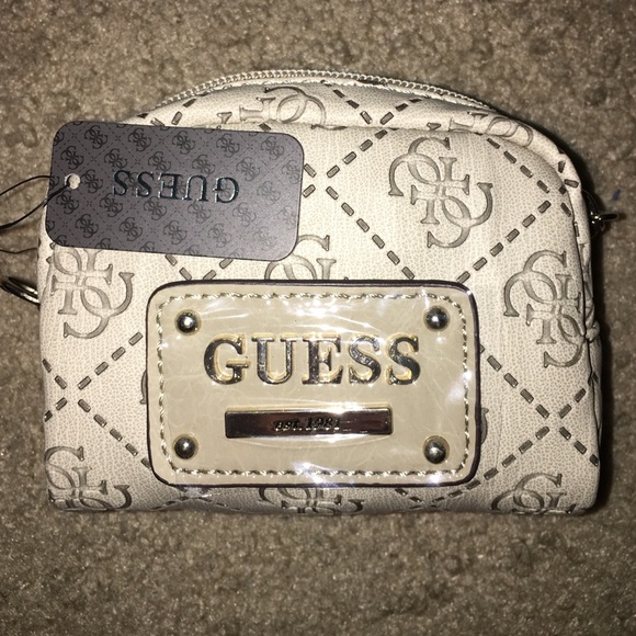 Guess Wallet