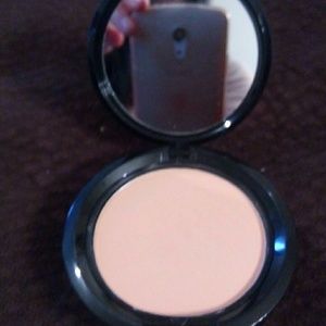 NYX stay matte but not flat powder foundation