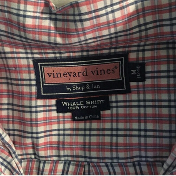 Womens Vineyard Vines button Down (Medium) - Picture 3 of 3