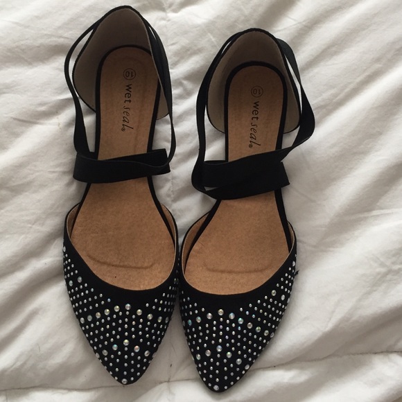 Wet seal sparkly flats