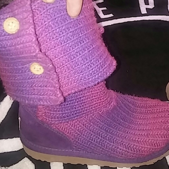 Purple/pink knit uggs💟RARE - Picture 2 of 3