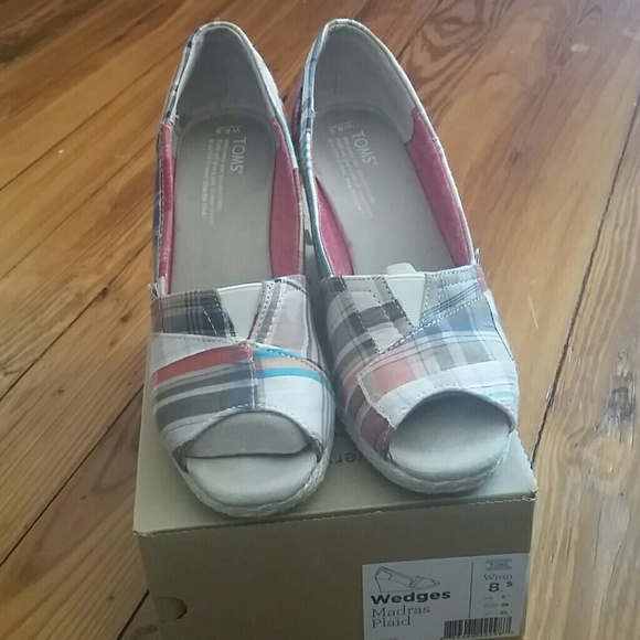 TOMS wedges, plaid