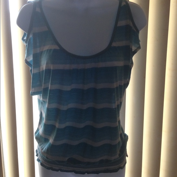 Cold Should Top - Picture 2 of 4