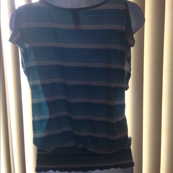 Cold Should Top - Picture 3 of 4