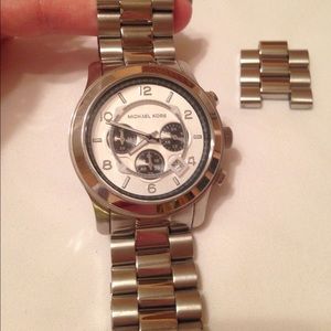 MICHAEL KORS LARGE CHRONOGRAPH WATCH