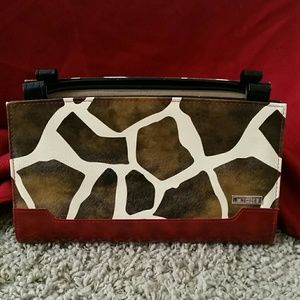 Giraffe Style Classic Shell