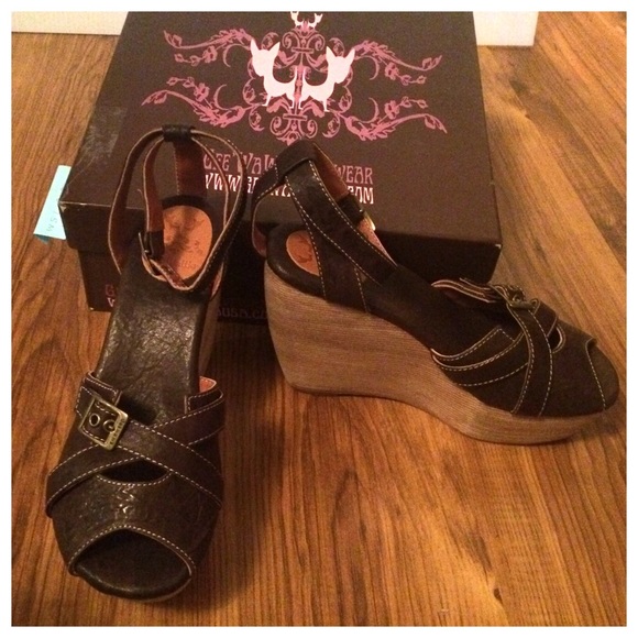 Gee Wawa Sofie Wedges in Chocolate