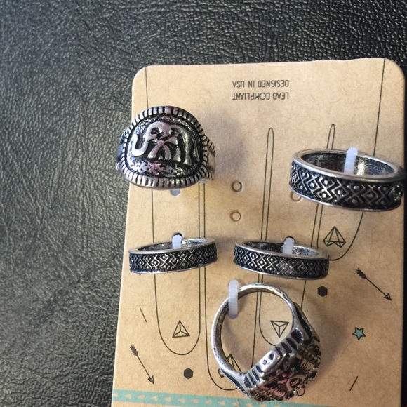 Silver color 5 ring set elephant - Picture 1 of 2