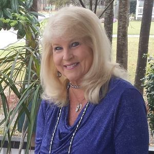 Meet your Posher, Debra