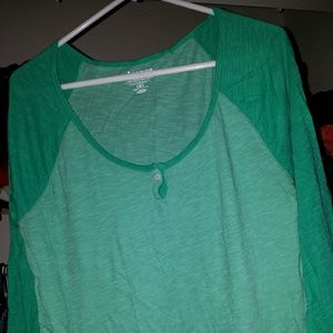Green vintage baseball t-shirt
