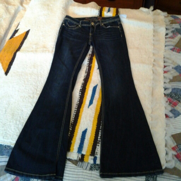 Seven7 jeans, low rise, flare