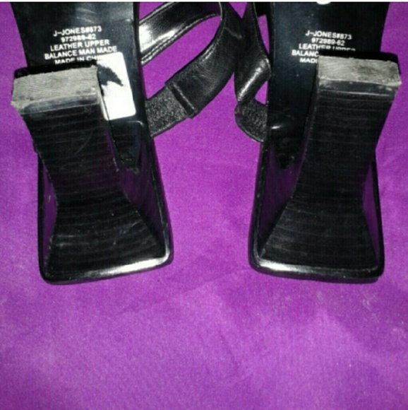 Cathy Jean Leather Banded Heels - Picture 3 of 4