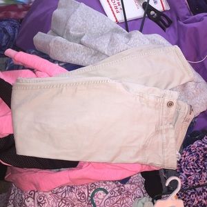 Light khaki Hollister skinny jeans