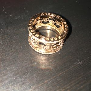 Michael Kors ring