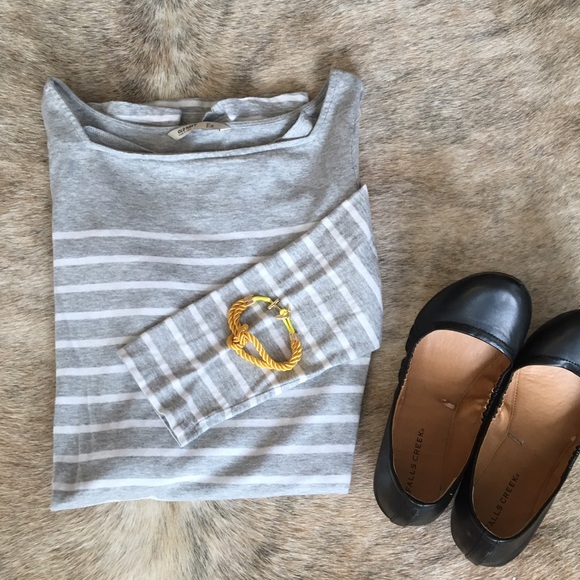 GAP Tops - 🎉Host Pick🎉 Grey/White Striped Tunic