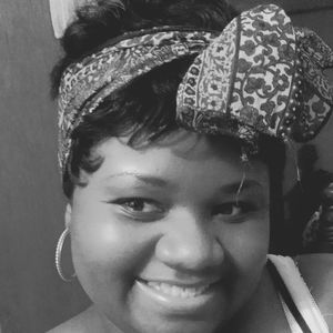 Meet your Posher, Lakisha