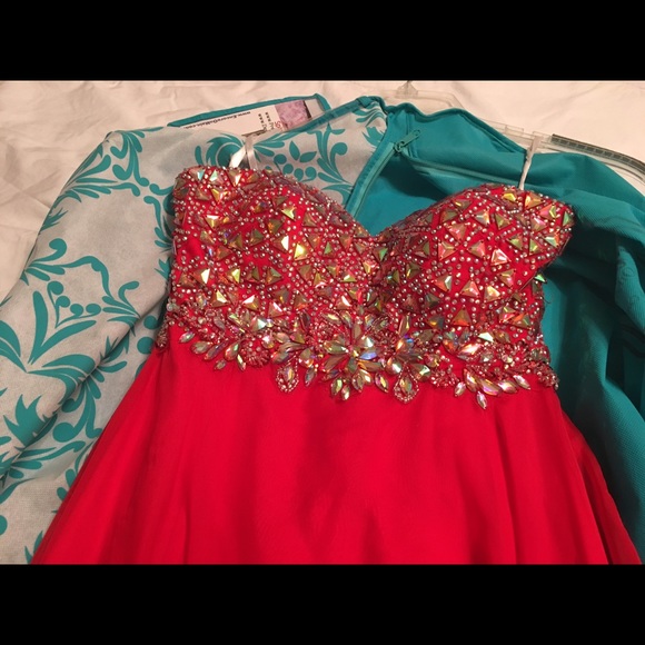 Beautiful Prom Dress - Picture 2 of 4