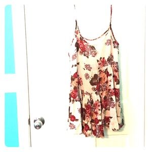 Flowy cut out tank top dress!