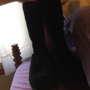 Tall bear paw black boots