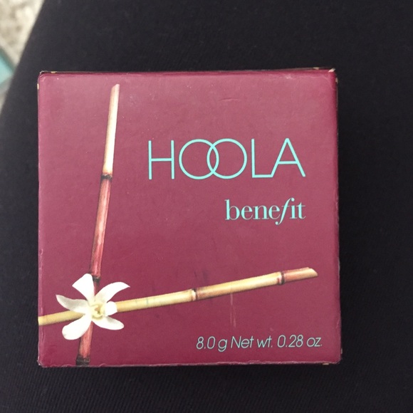 Hoola by benefit