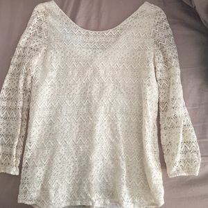 White lace shirt with adorable bow