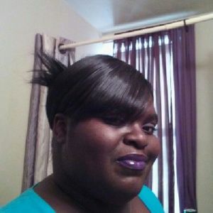 Meet your Posher, Jamila