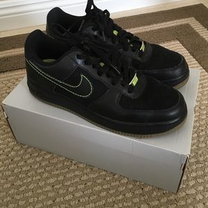 Air Force 1 low '07 size 9 mens.