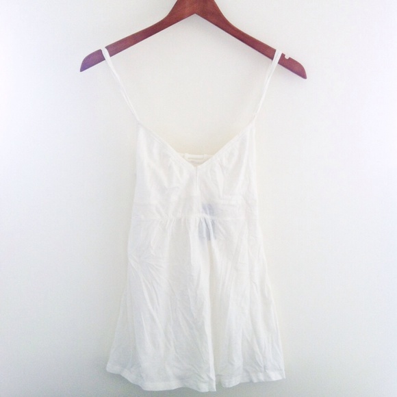 Forever 21 Tops - Forever 21 White Strappy Tank Top