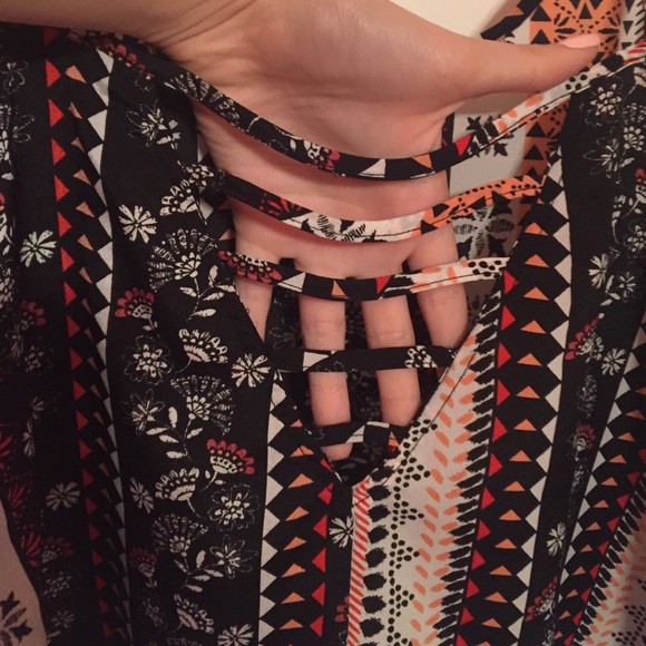 Spaghetti strap top - Picture 3 of 3