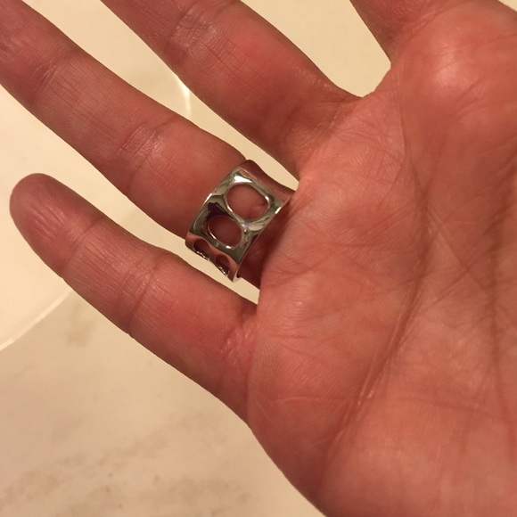 silver ring - Picture 3 of 3