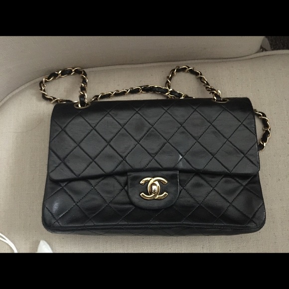 Chanel ADDITIONAL PICTURES - Picture 1 of 4