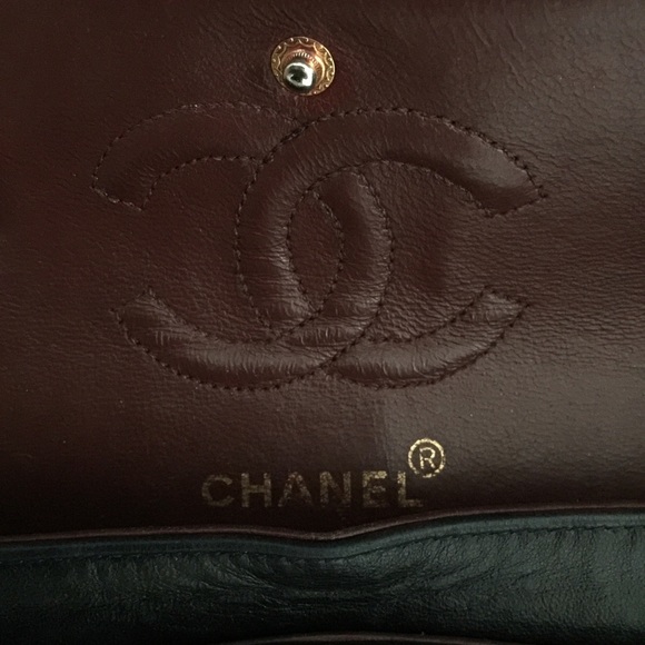 Chanel ADDITIONAL PICTURES - Picture 2 of 4
