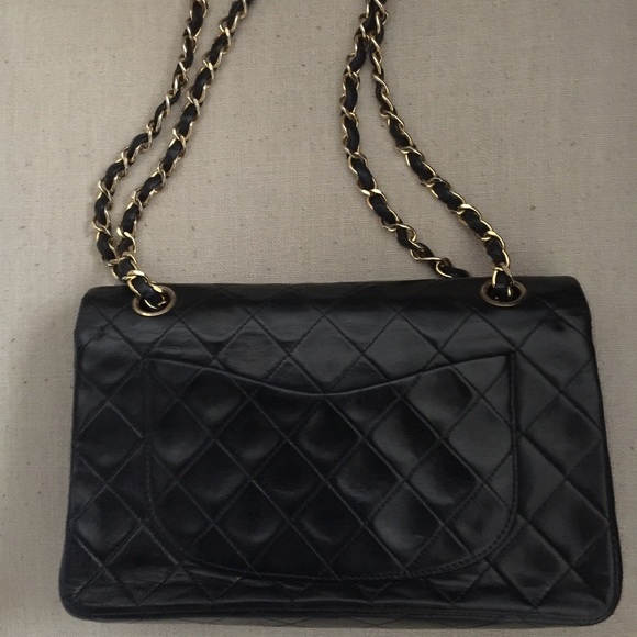 Chanel ADDITIONAL PICTURES - Picture 3 of 4