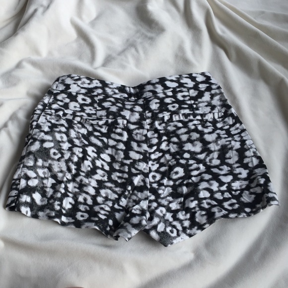 H&M shorts - Picture 2 of 2