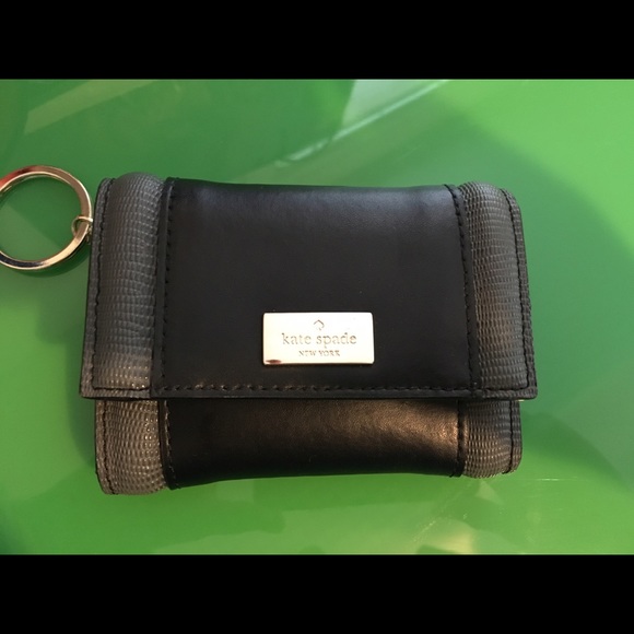 Used Kate spade wallet key chain really cute