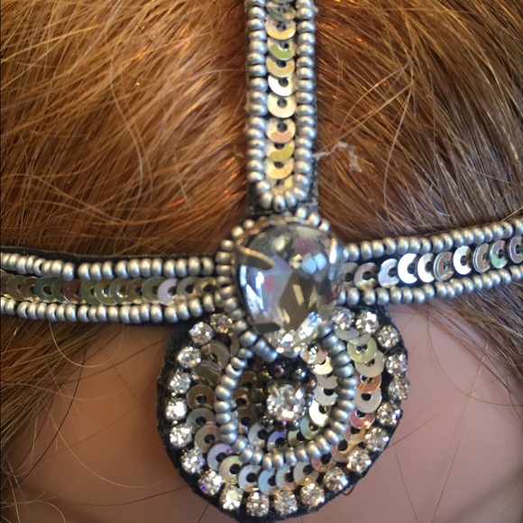 Silver color stone middle Headband - Picture 2 of 2