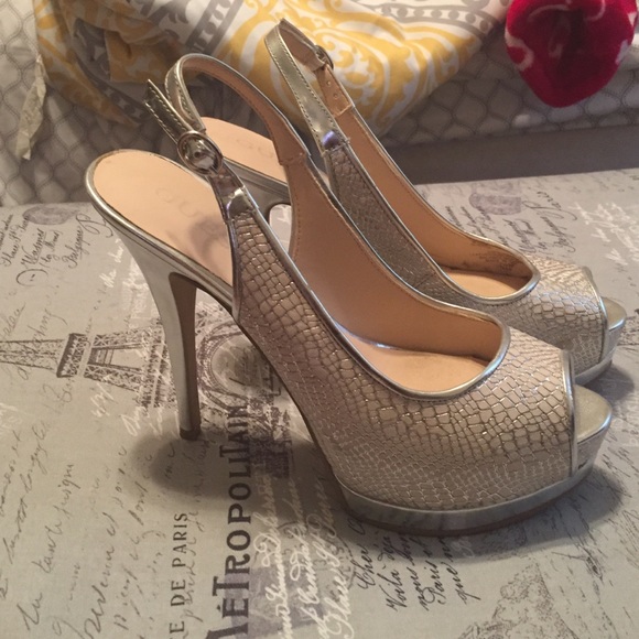 😍😍guess pumps
