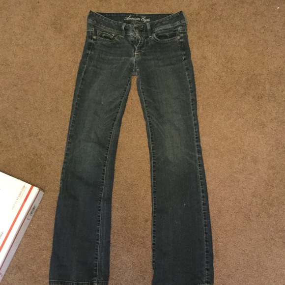 AMERICAN EAGLE jeans!!