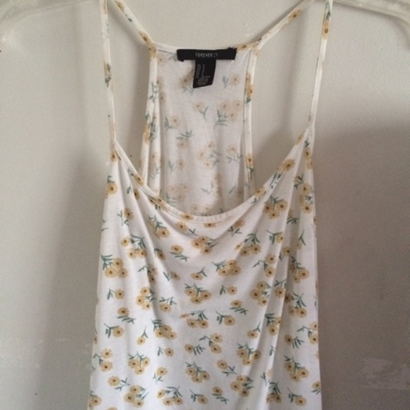 ❌SOLD❌ White & Yellow Flower Print Crop Top
