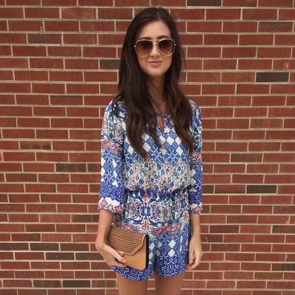 🚨LAST ONE🚨Just Pinch Me Romper - Picture 2 of 2